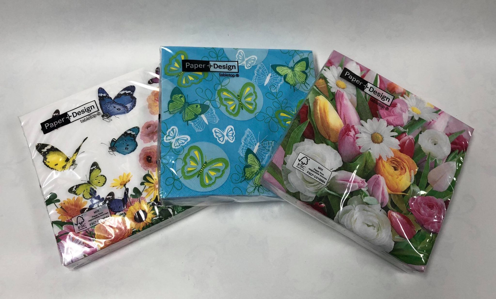Assorted  large paper napkins